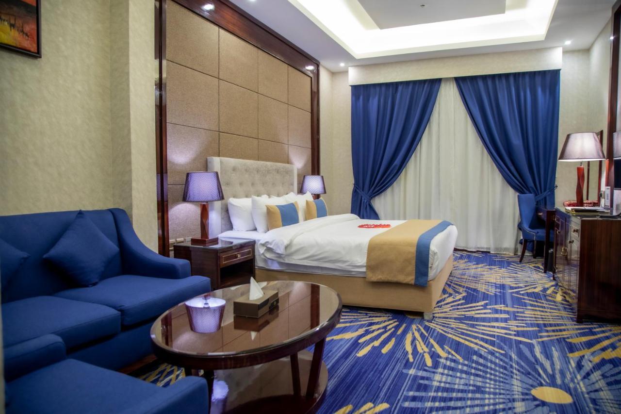 فندق هوليداي الخليج الرياض - Holiday Al Khaleej Hotel Εξωτερικό φωτογραφία