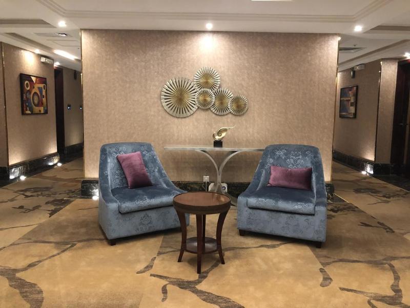فندق هوليداي الخليج الرياض - Holiday Al Khaleej Hotel Εξωτερικό φωτογραφία